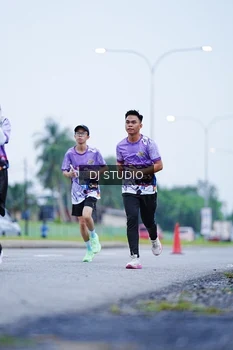 Runner Photo 2554478