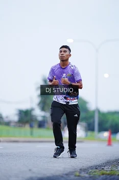 Runner Photo 2554600