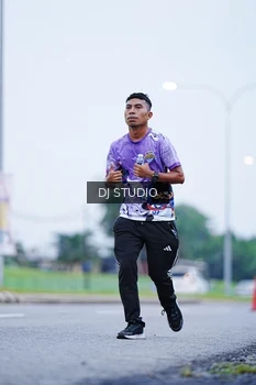 Runner Photo 2554618