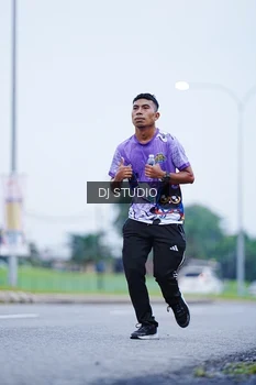Runner Photo 2554623
