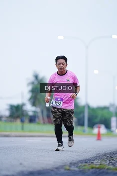 Runner Photo 2554640