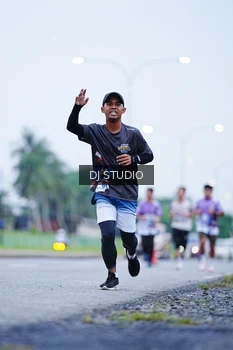 Runner Photo 2555606