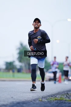 Runner Photo 2555679