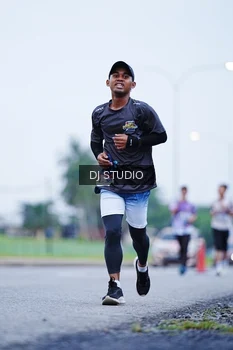 Runner Photo 2555683