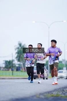 Runner Photo 2555702