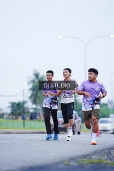 Runner Photo 2555734