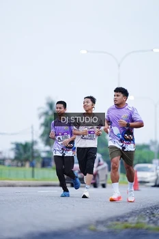 Runner Photo 2555767