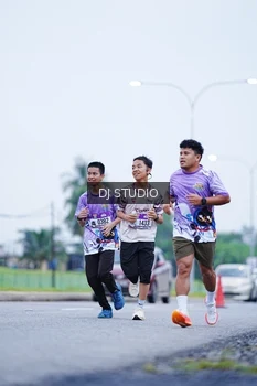 Runner Photo 2555773