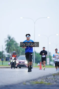 Runner Photo 2555814