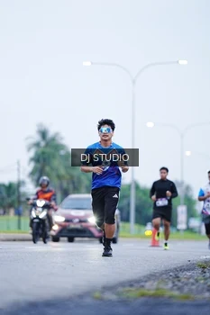Runner Photo 2555838