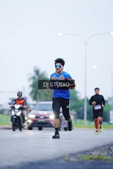 Runner Photo 2555891