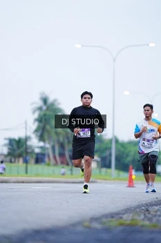 Runner Photo 2555912