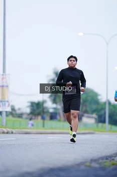 Runner Photo 2555957