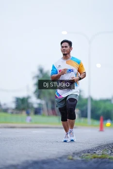 Runner Photo 2556031