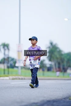 Runner Photo 2556093