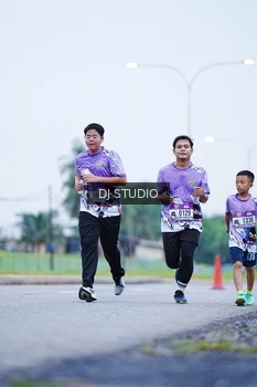 Runner Photo 2556225