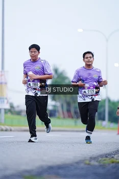 Runner Photo 2556263