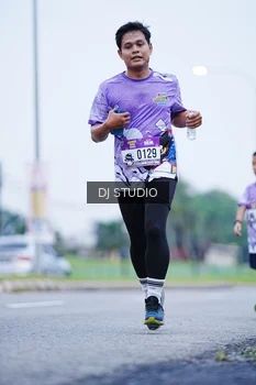 Runner Photo 2556325