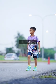 Runner Photo 2556333