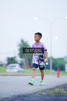 Runner Photo 2556337