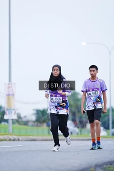 Runner Photo 2556355