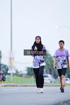 Runner Photo 2556372