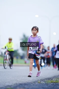 Runner Photo 2556611