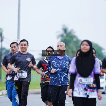 Runner Photo 2556656