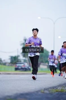 Runner Photo 2557295