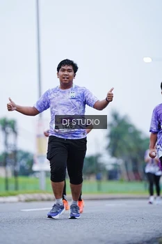 Runner Photo 2557382