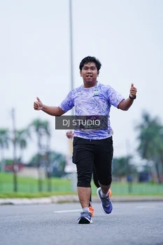Runner Photo 2557414