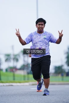 Runner Photo 2557475