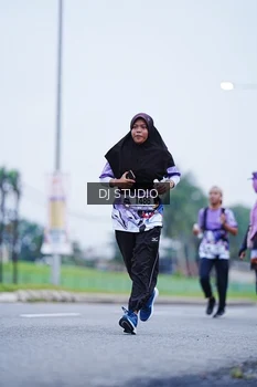 Runner Photo 2557728