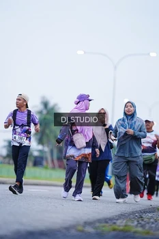 Runner Photo 2557753