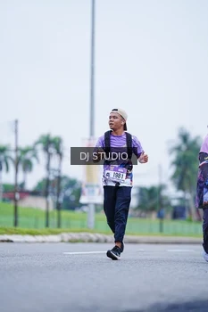 Runner Photo 2557772