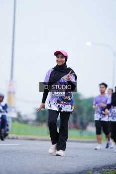 Runner Photo 2558018