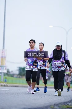 Runner Photo 2558056