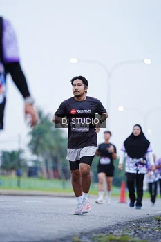 Runner Photo 2558105