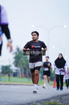 Runner Photo 2558108