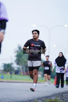 Runner Photo 2558119
