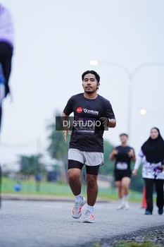 Runner Photo 2558144