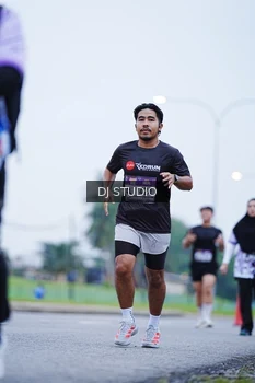 Runner Photo 2558160