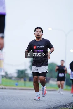 Runner Photo 2558205