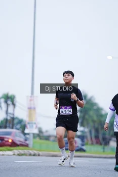 Runner Photo 2558275