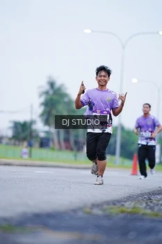 Runner Photo 2558499