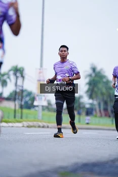 Runner Photo 2558564