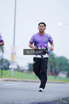 Runner Photo 2558600