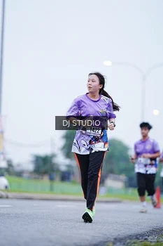Runner Photo 2558641