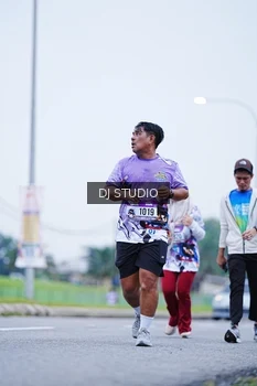 Runner Photo 2558760
