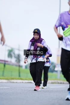 Runner Photo 2562385